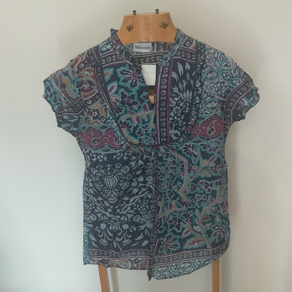 MILLENIUM WOMEM SMALL BLUE SHIRT NWT